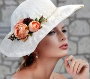 Brauthut für die Hochzeit – elegantes Haarschmuck