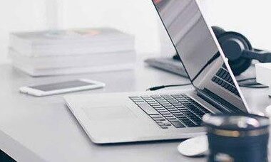 Smartphones statt Tablets, Laptops oder PC: Rasanter Wandel im mobilen E-Commerce